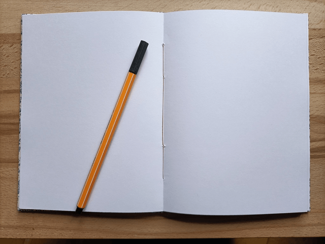 Carnet de notes style floral - bleu, rouge, noir 