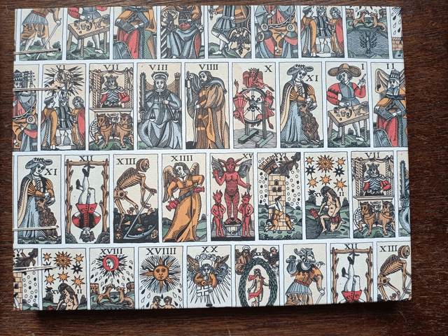 Carnet ambiance magie médiévale